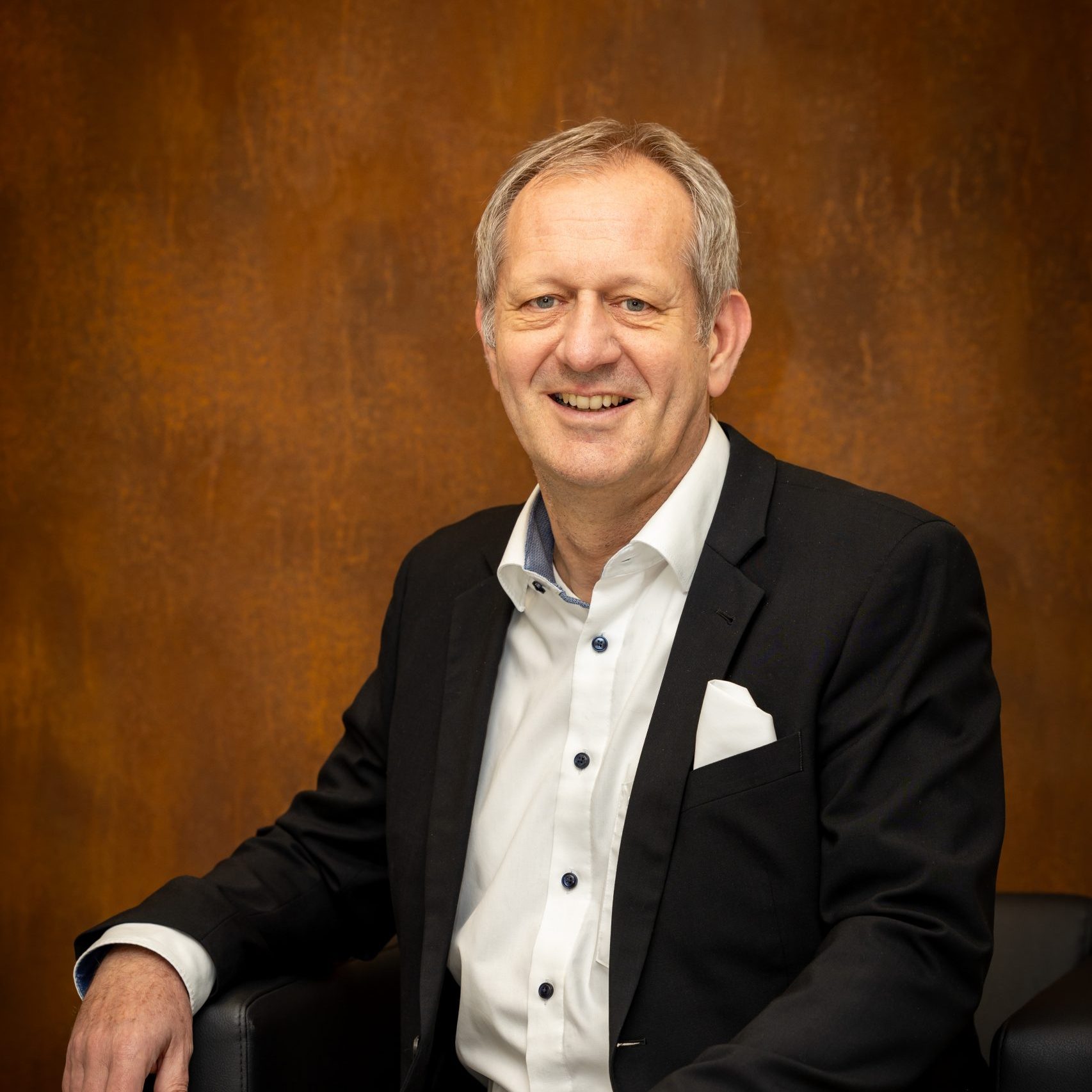 Dr. Wolfgang Matt